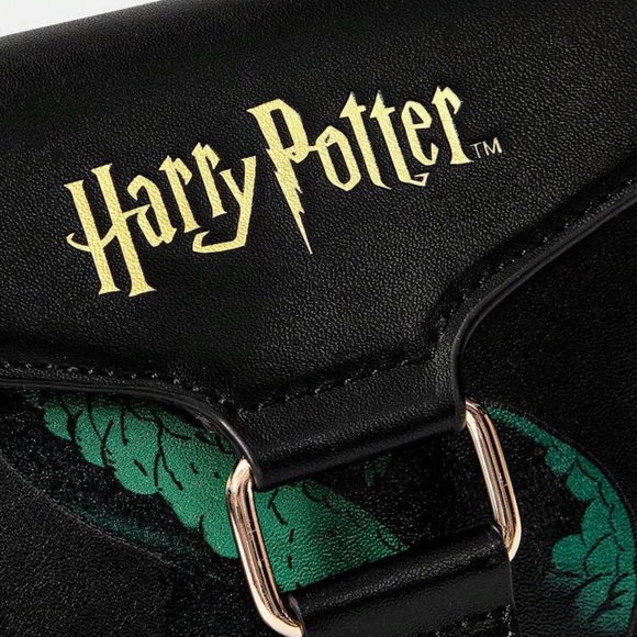 Warner Bros. Black Mini Bag with Green Snake Design - Picture 4 of 5